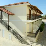 Karras Livin Hotel Laganas
