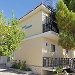 Karras Livin Hotel Laganas