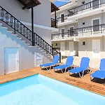Karras Livin Hotel
