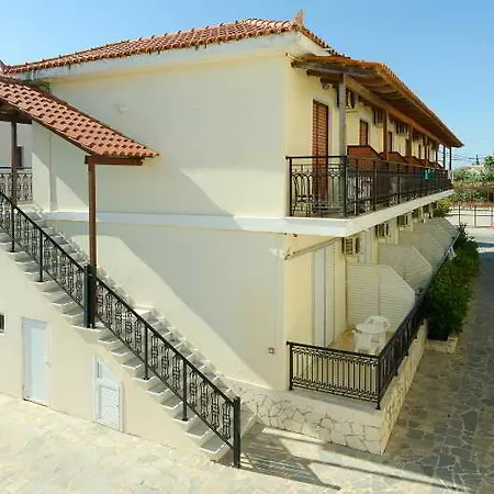Karras Livin Hotel Laganas
