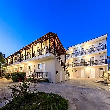 Karras Livin 拉加纳斯