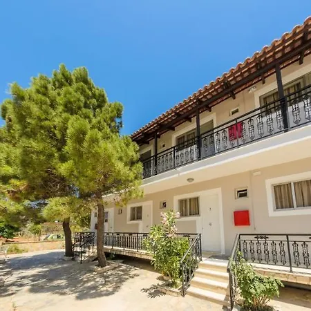 Hotel Karras Annex 3*