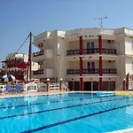 Karras Livin Hotel
